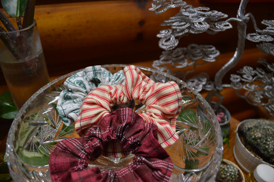 3-Piece Holiday Scrunchie Set